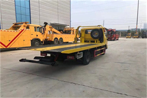 剑河非事故拖车